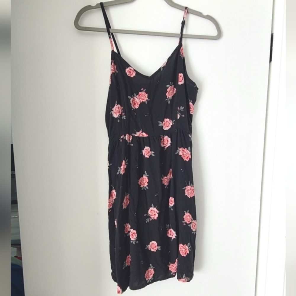 H&M Pink Rose Black V-Neck Spaghetti Strap Dress